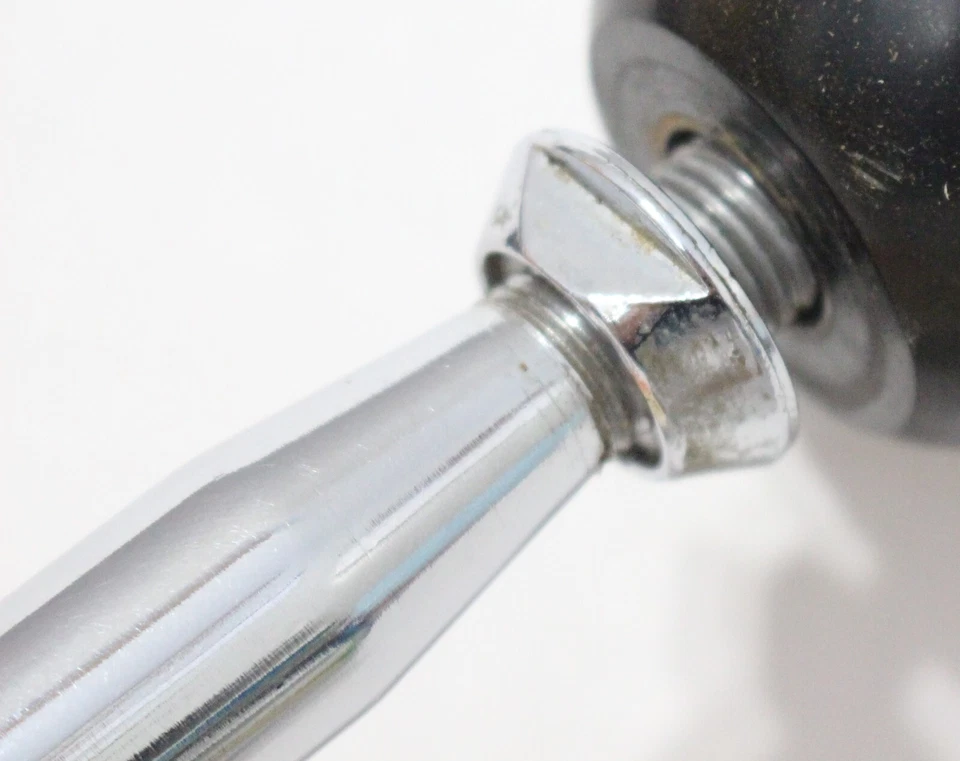 1965 1966 1967 original Mustang perilla de cambio con tuerca de bloqueo Ford 3 velocidades negro techo plano SAAC Foto 3 de 4