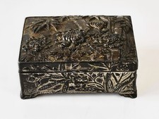 Piccola Antica Scatola Giapponese in Bronzo Argentato Arte Orientale