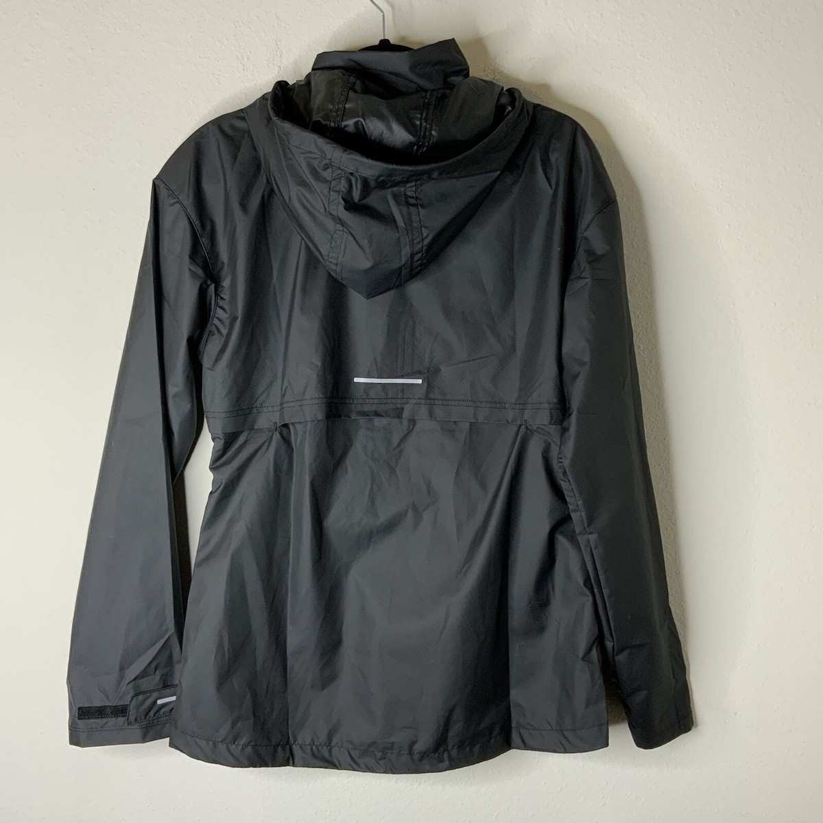 Womens Nike Fast Water Repel Running Jacket Sz Small FB7451 Womens Nike Fast Water Repel Running Jacket Sz Small FB7451