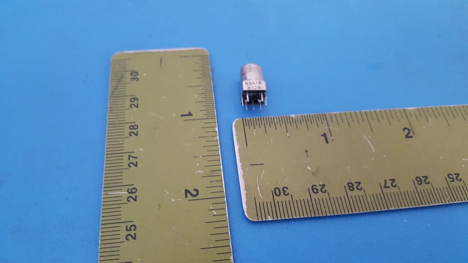 TOKO 7MC-8128Z , Coil Adjustable, IF Transformer , 455Khz , Type 7MC ( ONE ) - Image 4 of 4