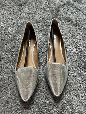 NEW! Report Roth Smoking Flats Silver Crackle Size 10