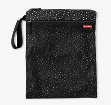 Skip Hop Grab Go Wet/ Dry Bag Black with Abstract Dots