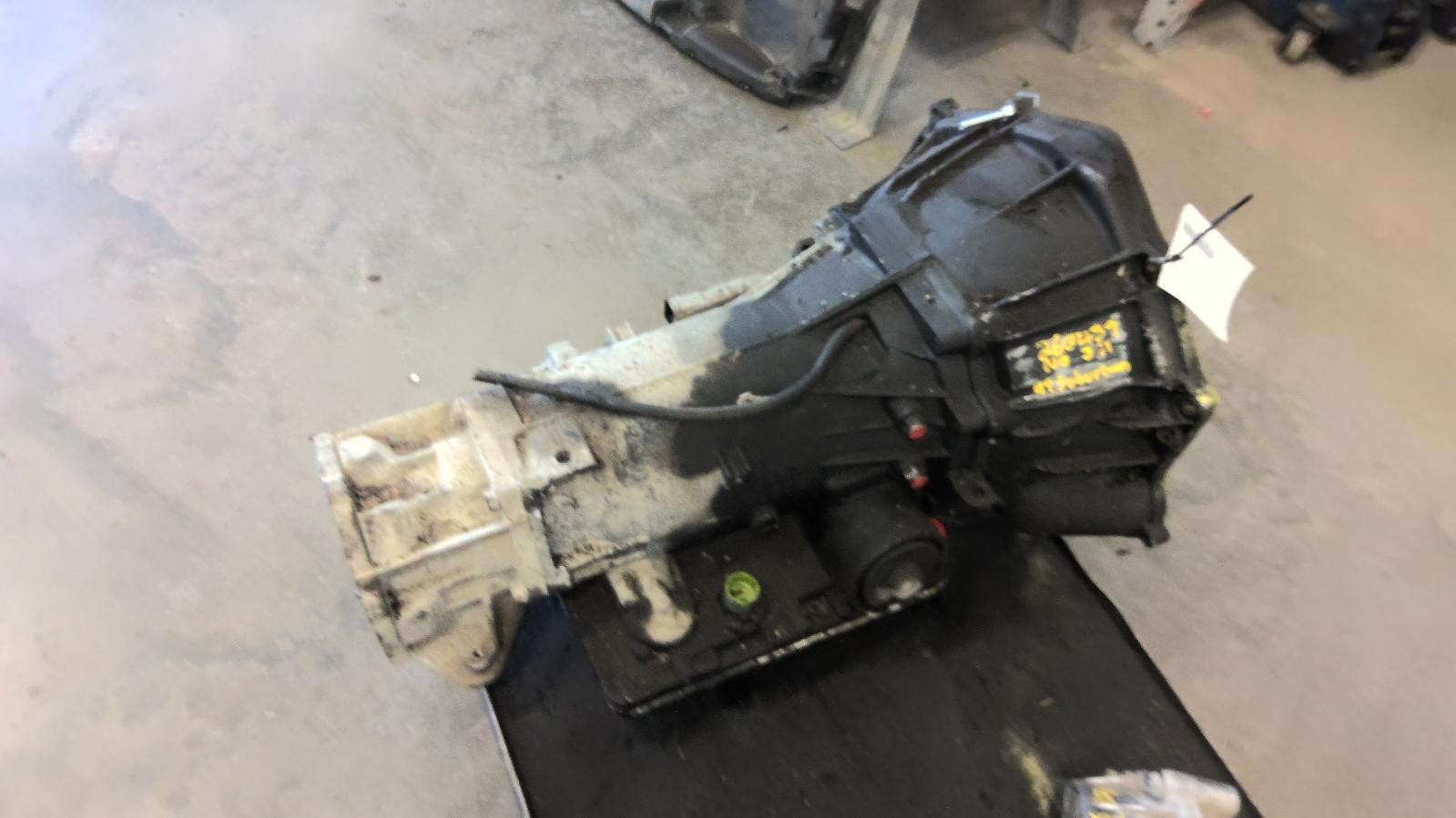 Used Automatic Transmission Assembly fits: 1999 Gmc Suburban 1500 AT 4x4 4L60E 8