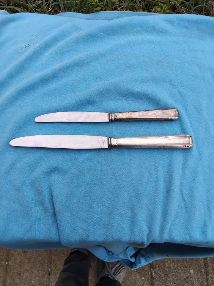 24  ANCIEN COUTEAUX DE TABLE EN METAL ARGENTE ART DECO  AVEC  poinçon 15 g 18 g - Photo 4/4