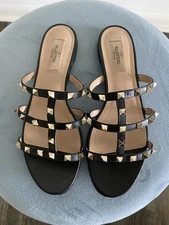 Valentino Garavani Womens Rockstud Flat Slide Sandals black Leather EU 38.5