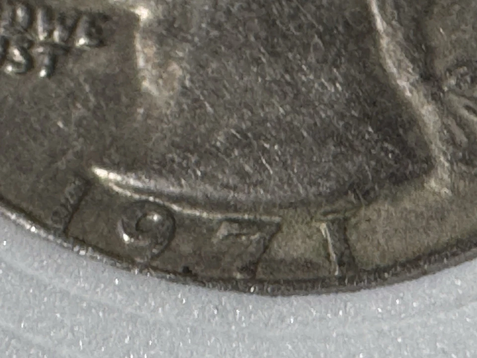 1971 Quarter Mint Mark D Error Coins Double Die Cut And Letter At The Edge - Image 2 of 4