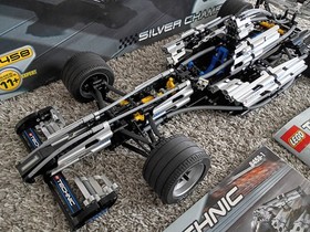 LEGO TECHNIC: Silver Champion (8458) - 99%, with box - partly disassembled