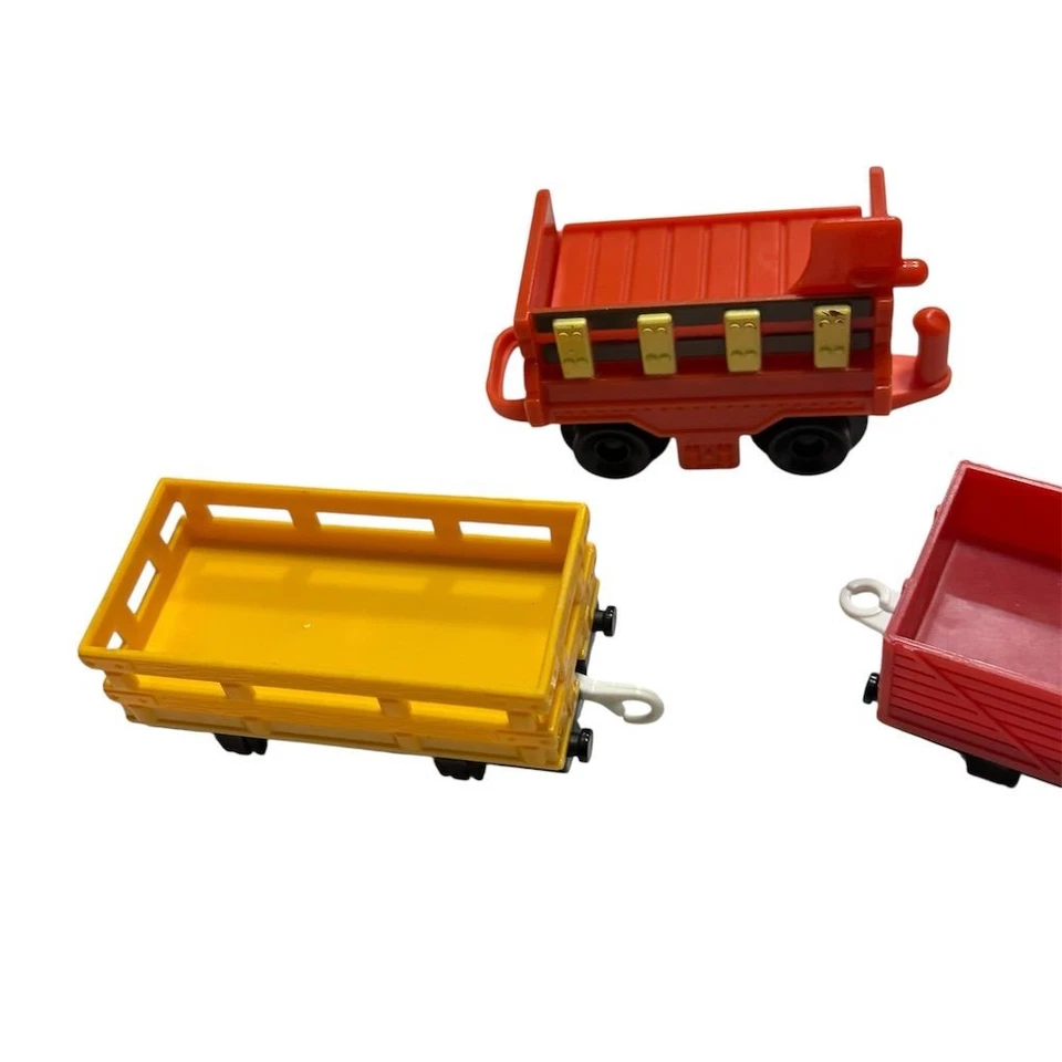 Thomas & Friends Trackmaster Cargo Train Cars Set of 3 Multicolor - Image 3 of 4