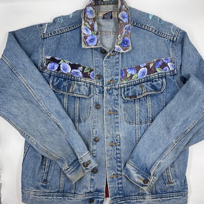 Lee Womens Floral Embroidered Jean Jacket Size M Blue Denim Boho
