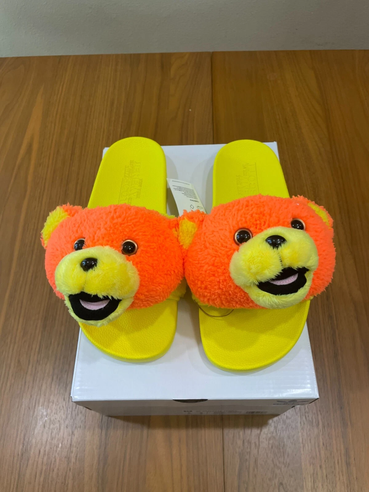 Adidas Js Adilette Jeremy Scott Teddy Giallo Taglia 8 Scivoli Unisex