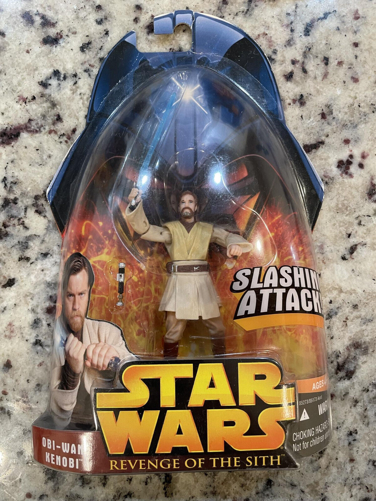 Hasbro Star Wars Obi-Wan Kenobi Slashing Attack ROTS 3.75" Action Figure READ