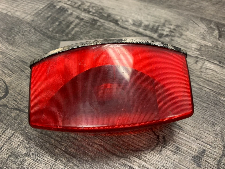 Luz trasera de freno para Ducati S4 S4R S2R 620 750 800 900 Monster OEM Foto 2 de 4