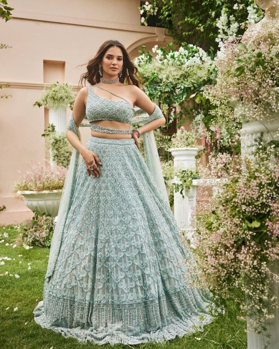 Attractive Net Mint Green Lehenga Choli With Dupatta For Engagement Wear |  eBay Australia