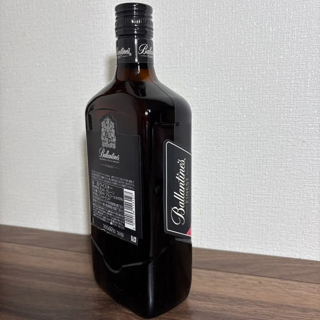 GORILLAZ x Ballantine's Finest Limited EMPTY Whisky Bottle Good