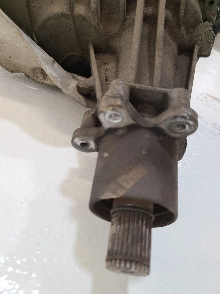 2008 2009 2010 2011 2012 2013 2014 2015 BUICK ENCLAVE Transfer Case - Image 4 of 4