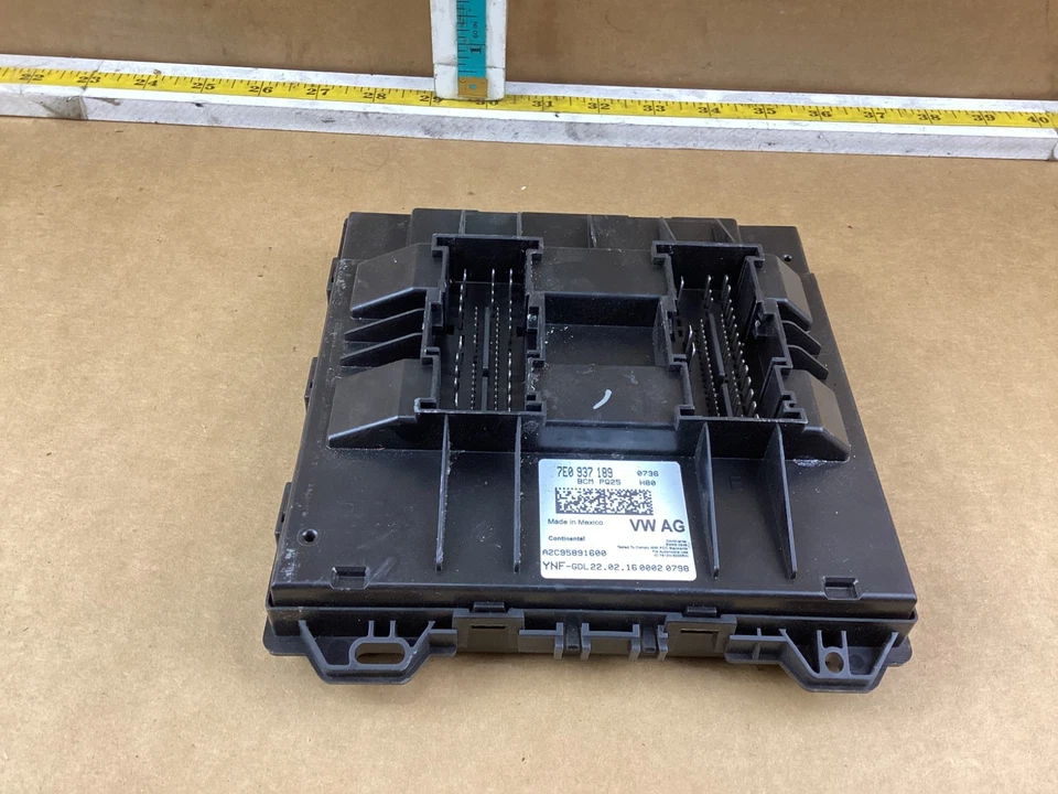 Módulo de control de carrocería Volkswagen Jetta BCM 2011-2018 7E0937189 OEM Foto 2 de 4