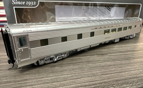Walthers Proto 920-9003 85’ PS 29-Sitzer Passenger ATSF Super Chief gebraucht - Bild 4 von 7
