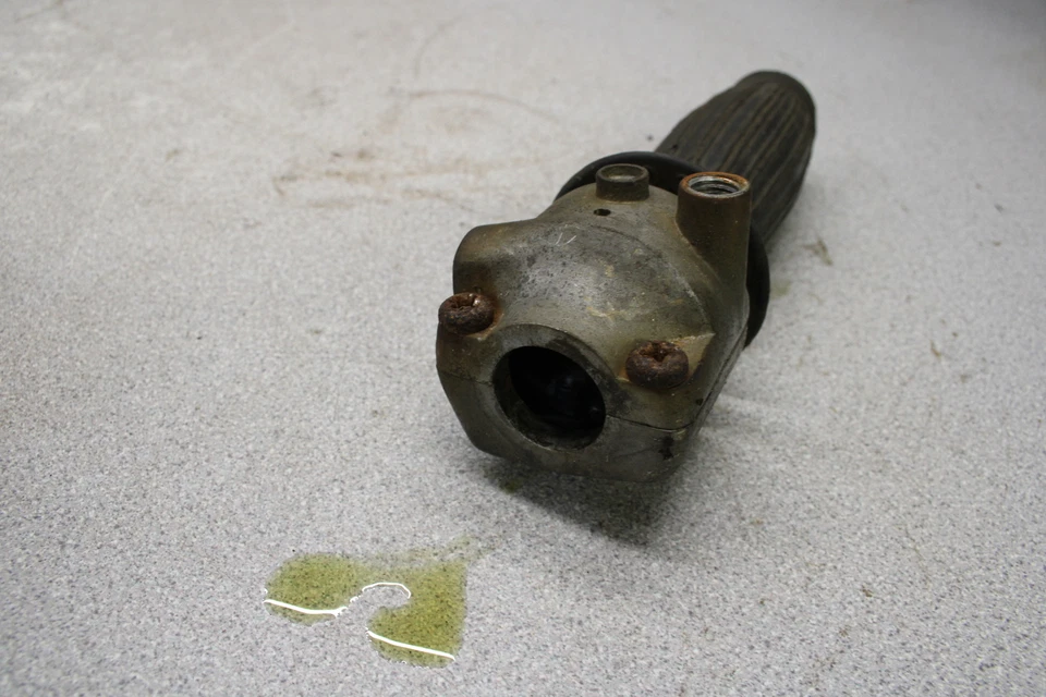 Bridgestone 200 MK II SS 1970 manillar derecho control k1-2644.jc Foto 4 de 4