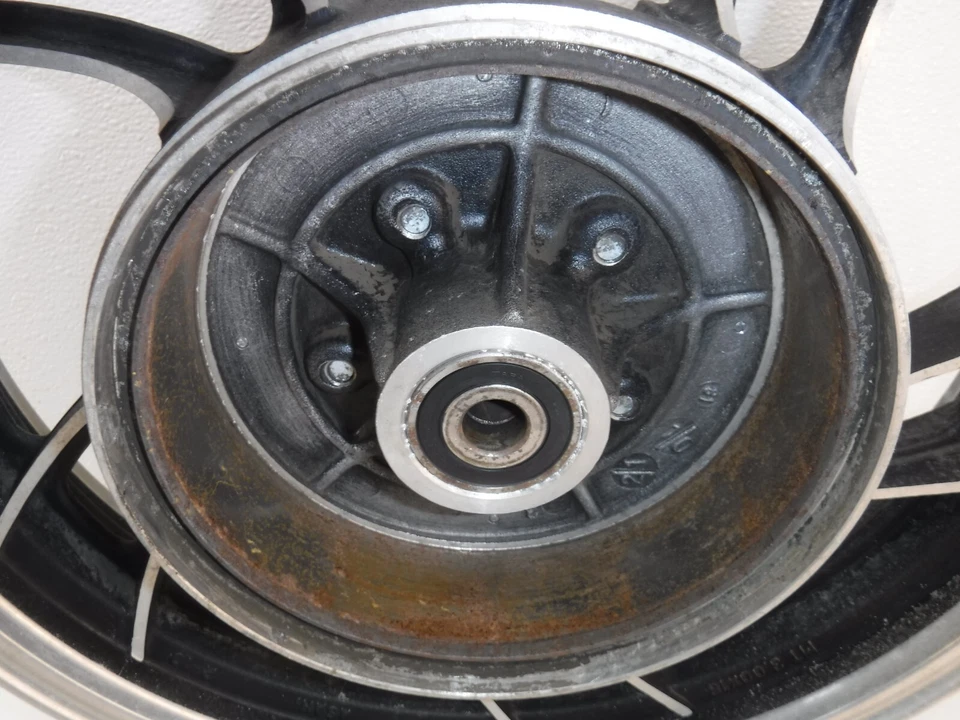 1982 yamaha XJ650J задний обод колеса шины maxim XJ650 1980-1983 - Изображение 2 из 4