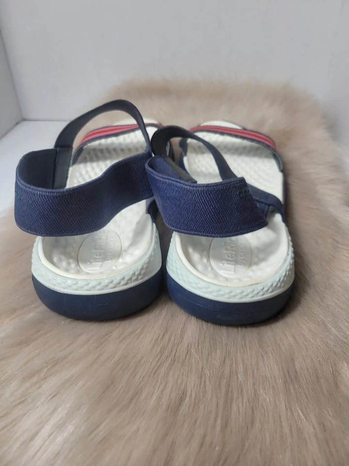 Crocs женщин с открытым носком лодыжки ремень многоцветный полоски синий размер 8 - Изображение 4 из 4