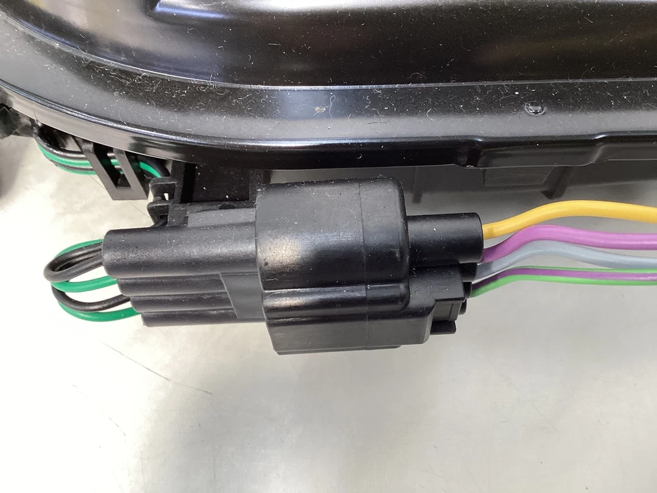 SUBWOOFER PER LAND ROVER Discovery Serie IV HY32-18808-AB (10>) - Immagine 3 di 3