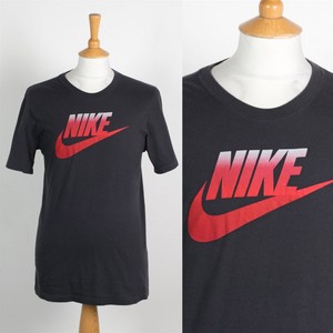 dark grey nike t shirt