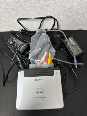 Sony GV-D800 Video Walkman Digital 8mm Cassette Recorder MINT
