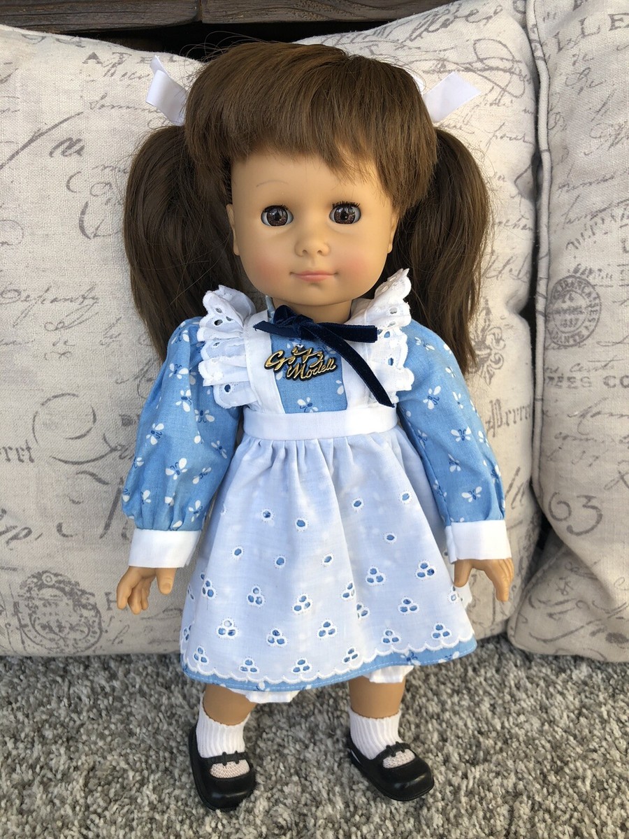 Vintage Gotz Doll All Vinyl POSEABLE 15 Inches Brown Hair Brown