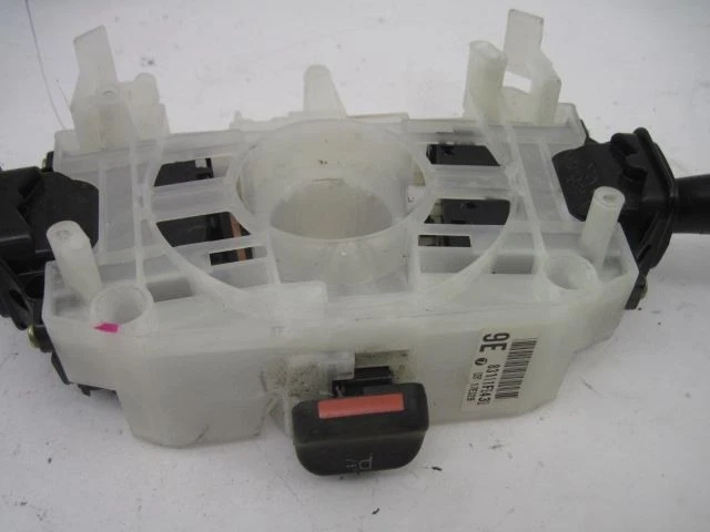 INTERRUPTOR DE COLUMNA Saab 9-2X 2005 05 2006 06 611470 Foto 4 de 4