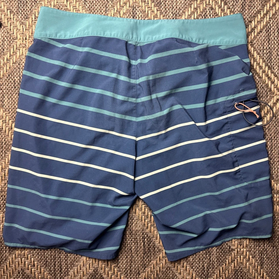 Pantalones Cortos Patagonia Para Hombre Rayas Elastizados Planificación Playa Azul Blanco Talla 32 Foto 4 de 4