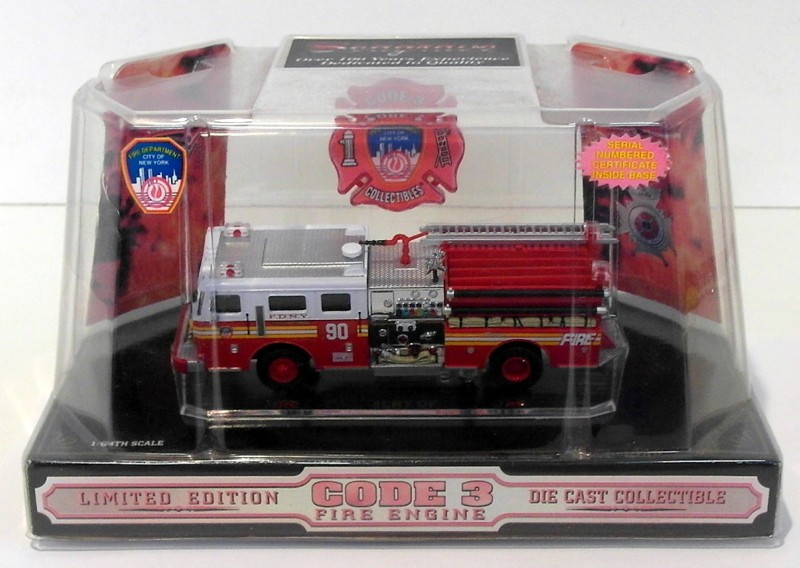 自動車 Code3 Diecast Fire Engine 2000 Christmas Code 3 Christmas Pierce Dash Top Mount Pumper - 2000 (12271)