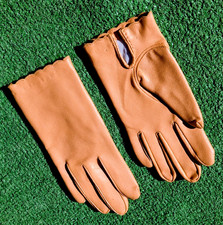 1960's Caramel Brown Vintage PINHOLES Petite Small Faux Leather Gloves Pair GUC