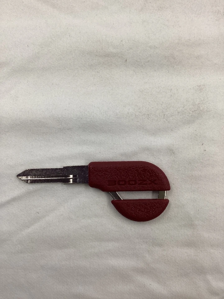 KEY00-00096 Nissan 300ZX «Красный бархат» пустой ключ новый OEM!! KEY0000096 - Изображение 2 из 3