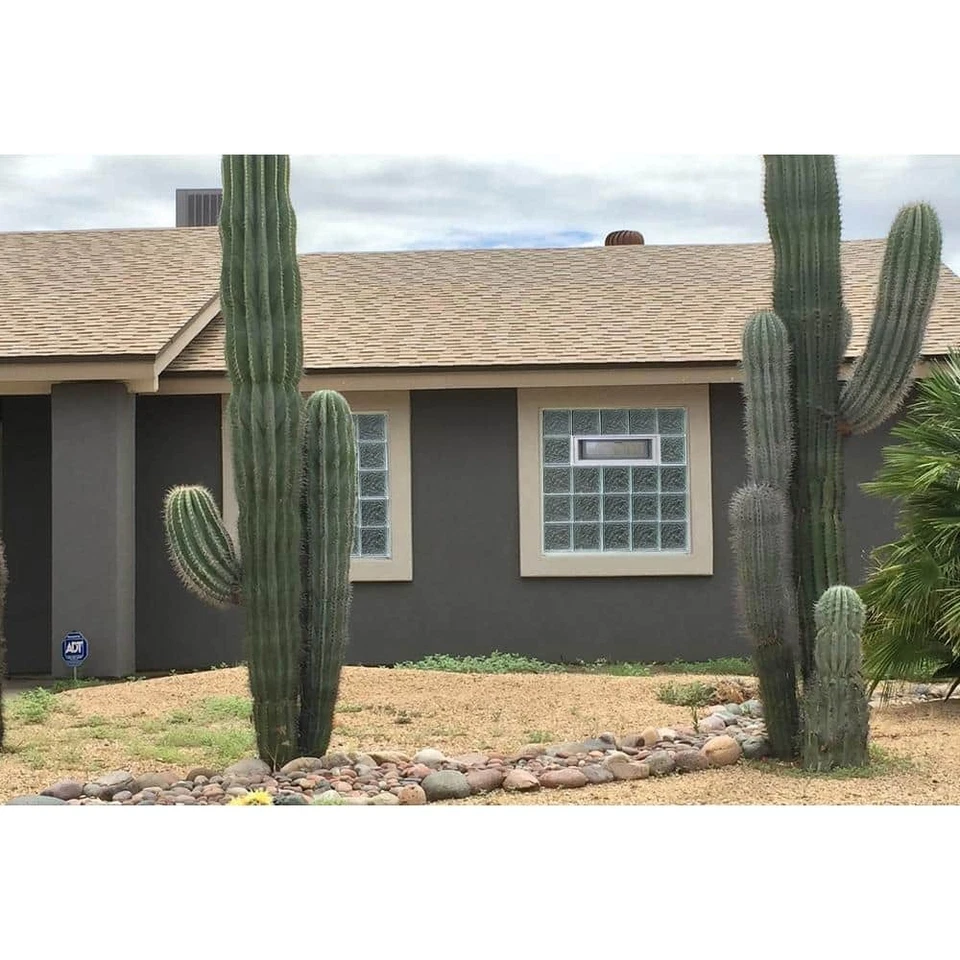 31 In. X 13.5 In. X 3.125 In. Frameless Ice Pattern Vented Glass Block Window-32 - Image 4 of 4