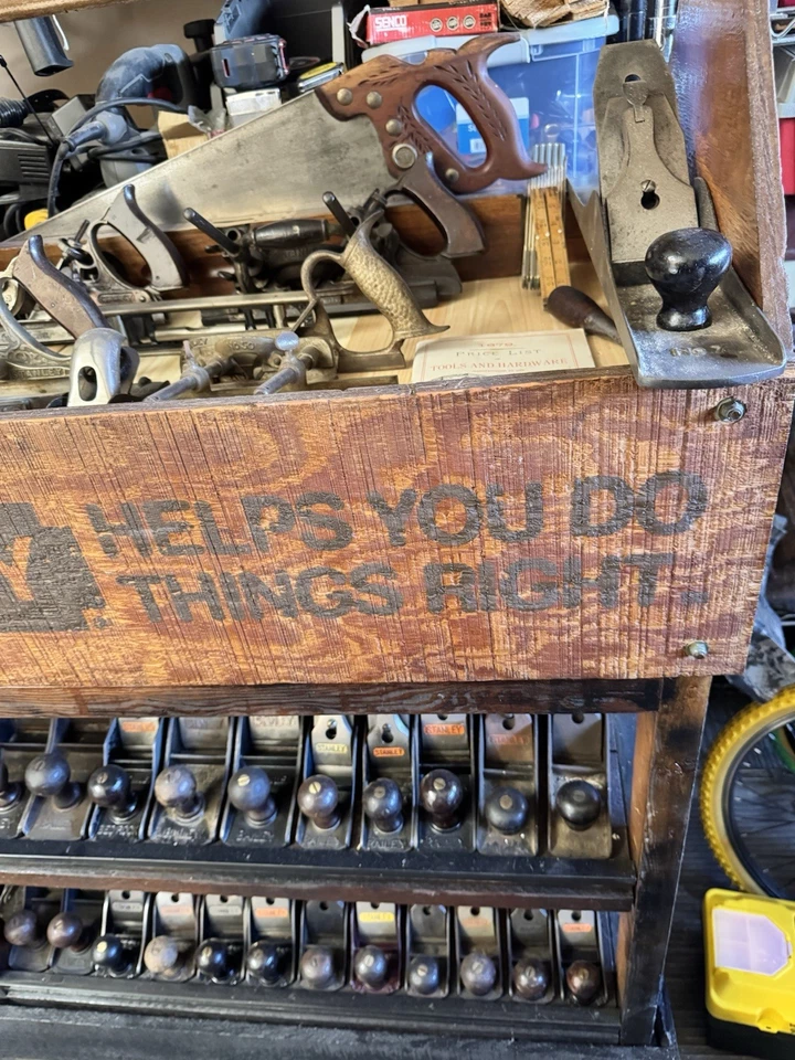 Colección de aviones Stanley y estante de exhibición vintage Stanley Foto 3 de 4