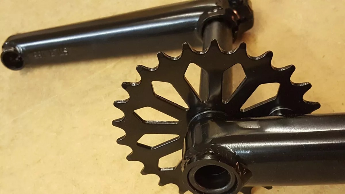 BMX Crankset 25t Sprocket NEW Tubular Cro Moly Steel 19mm Axle Crank Arms