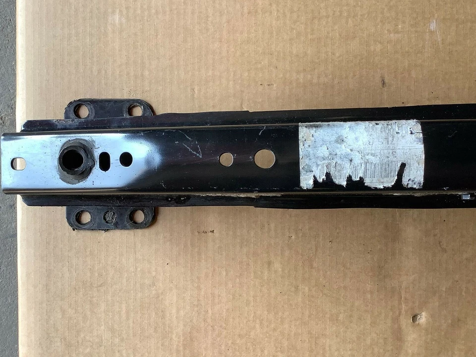 Volkswagen Touareg 2005 7L parachoques trasero refuerzo barra de impacto OEM+ Foto 3 de 4