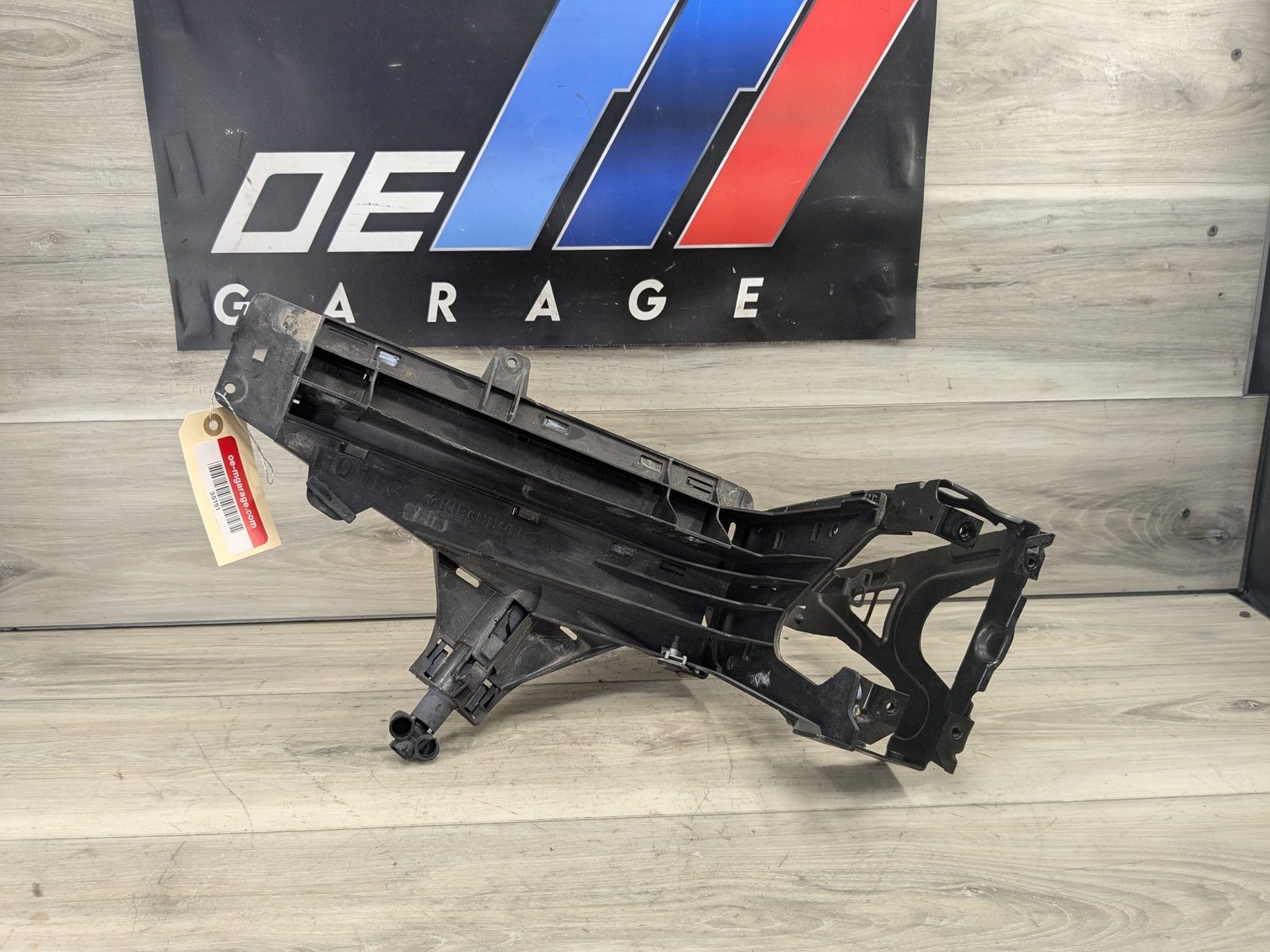 09-15 OEM BMW F01 F02 750 Front Right Headlight Support Mount Mounting Bracket