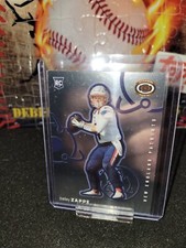 2022 CHRONICLES FOOTBALL DYNAGON ROOKIE RC #D-3 BAILEY ZAPPE NE PATRIOTS