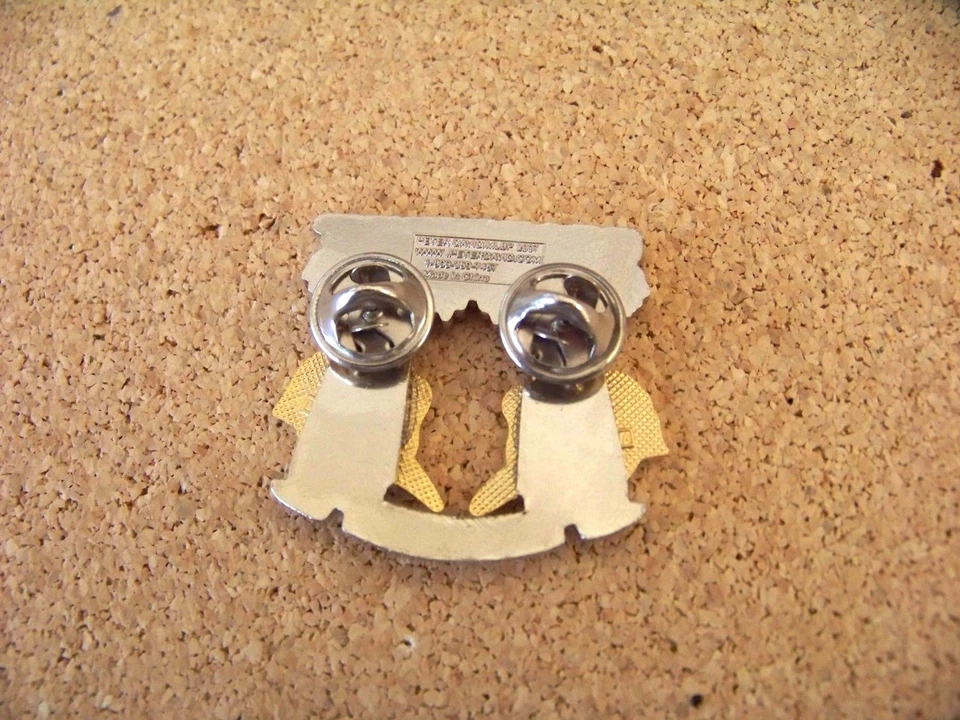 2007 NY New York Yankees Cincinnati Reds Spring Training Grapefruit League pin - Image 3 of 3