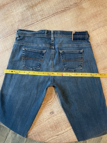 Express 8R Cetine Stretch Denim Jeans EUC Blue Distressed Low Rise Flare Y2K - Picture 12 of 19