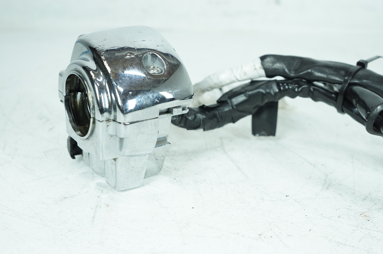 2007 Harley Touring CVO Screamin Eagle Right Engine Start Kill Switches Controls