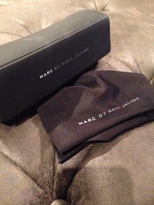 Marc Jacobs Black 500 S Sunglasses with Branded Hard Case,soft case & cloth NWOT Brand New Large Marc Jacobs Hard Case Eye & Sunglass +  main image 3
