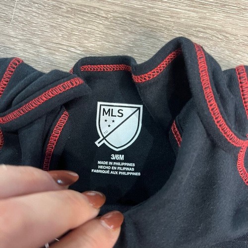 NWT D.C. United Newborn & Infant 3-6 Months 3-Pack Bodysuit Set Black/Red/Gray - Picture 3 of 8