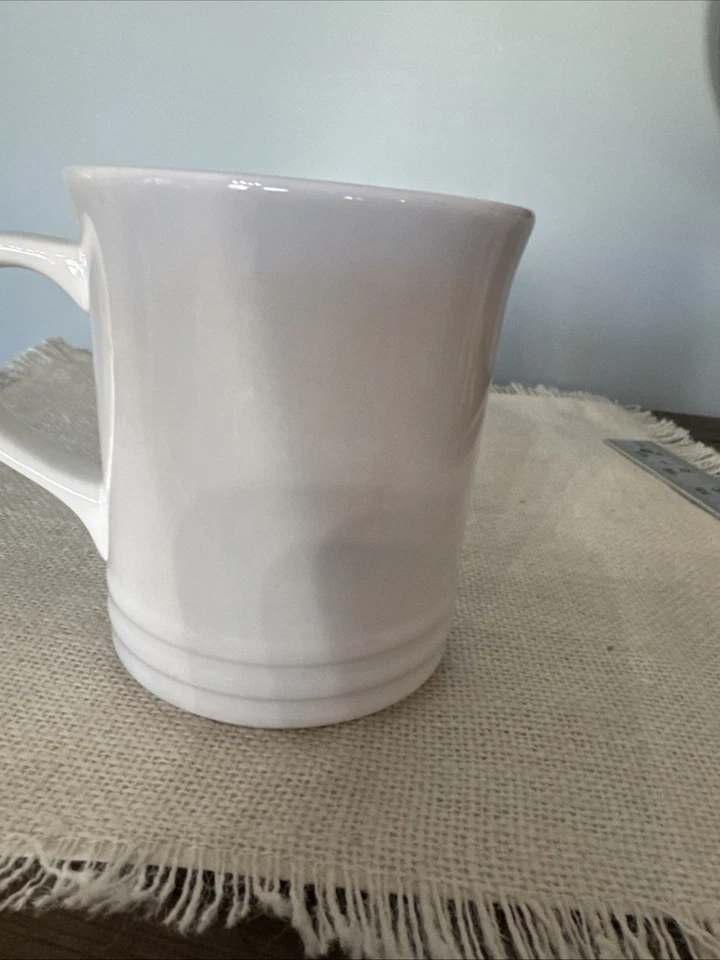 Taza de café muñeco de nieve edición limitada Le Creuset 14 oz chocolate caliente de Navidad Foto 3 de 4