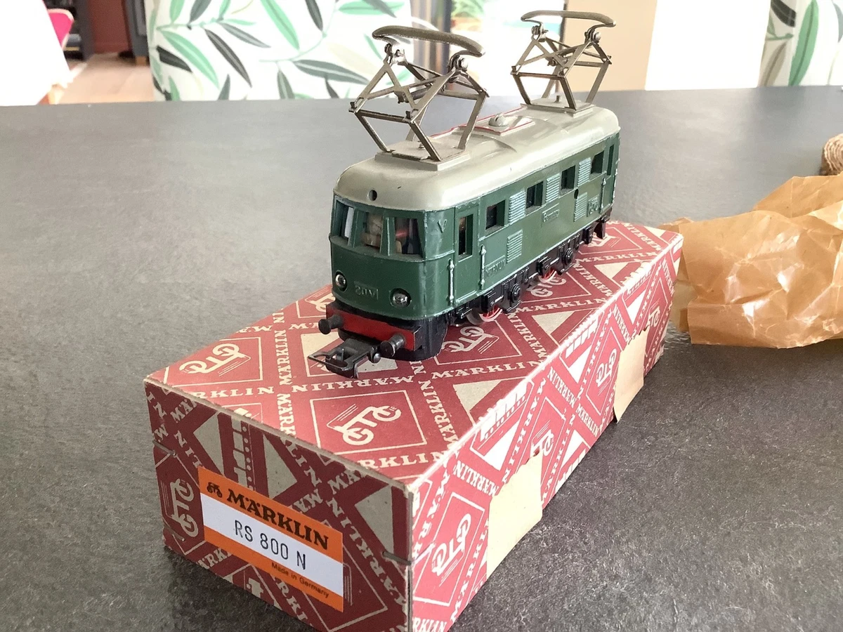 Märklin H0 Tenderlok Cm 800 Und 3 Güterwagen