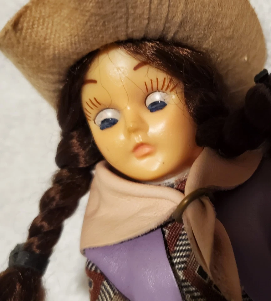 Vintage 7.5" Carlson Doll cowgirl Purple Outfit Blue Eyes Brown Hair Sleepy Eyes - Image 4 of 4