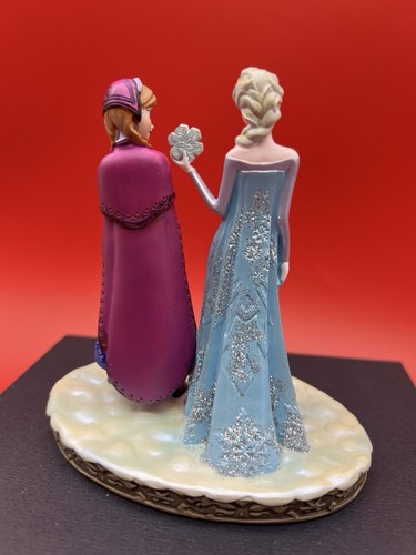 Disney Frozen Elsa And Anna DISNEYLAND PARIS Figurine - Picture 2 of 5