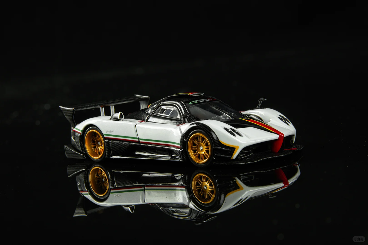 Almost Real 1/64 Pagani Zonda R White Italian Livery 2026 HEC Expo