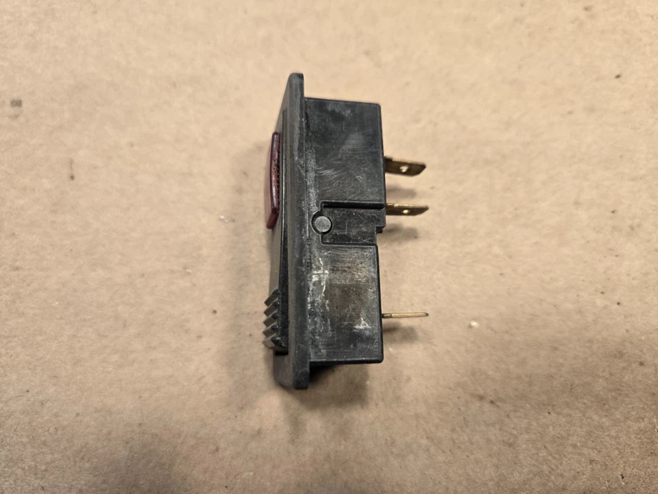 Interruptor de luz de retención de freno MG MGB Midget 39212 Foto 2 de 4